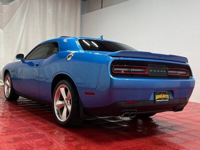 2016 Dodge Challenger R/T Plus