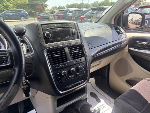 2013 Dodge Grand Caravan American Value Package
