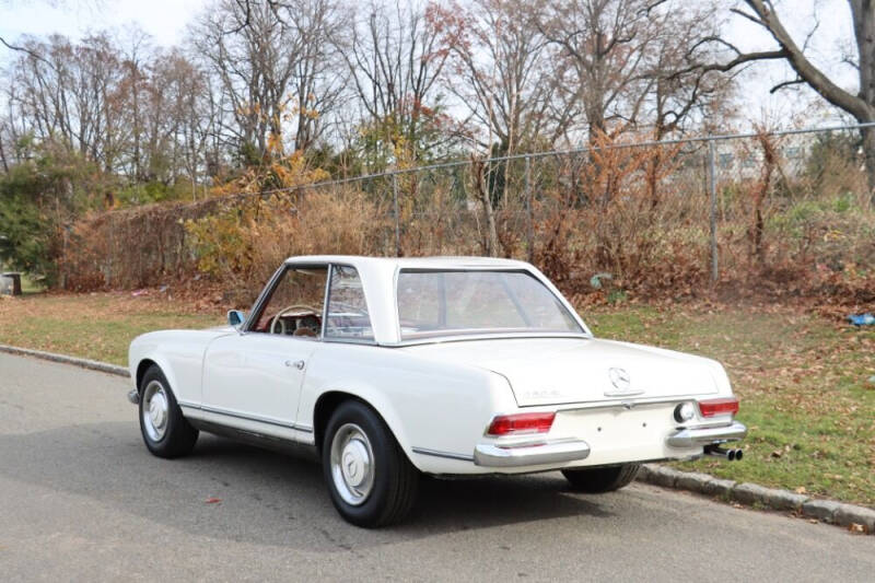 1965 Mercedes-Benz 230SL