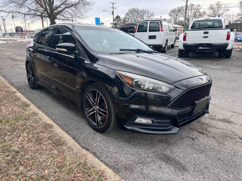 2016 Ford Focus for sale at Carz Unlimited in Richmond VA