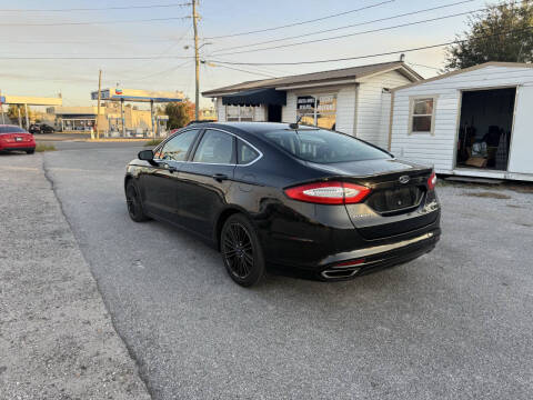 2014 Ford Fusion SE