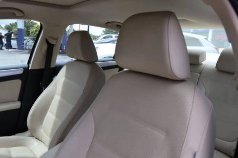 2013 Volkswagen Jetta Hybrid SEL Premium