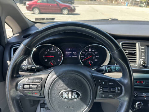 2017 Kia Sedona LX