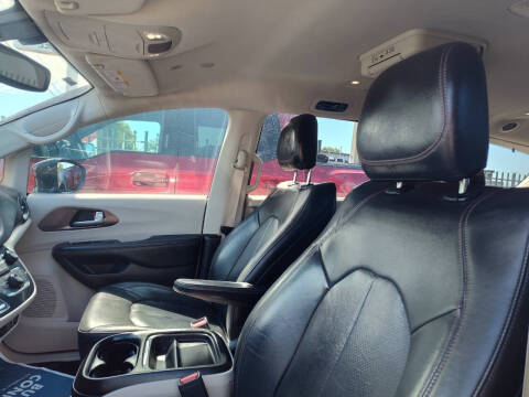 2018 Chrysler Pacifica Hybrid Touring L