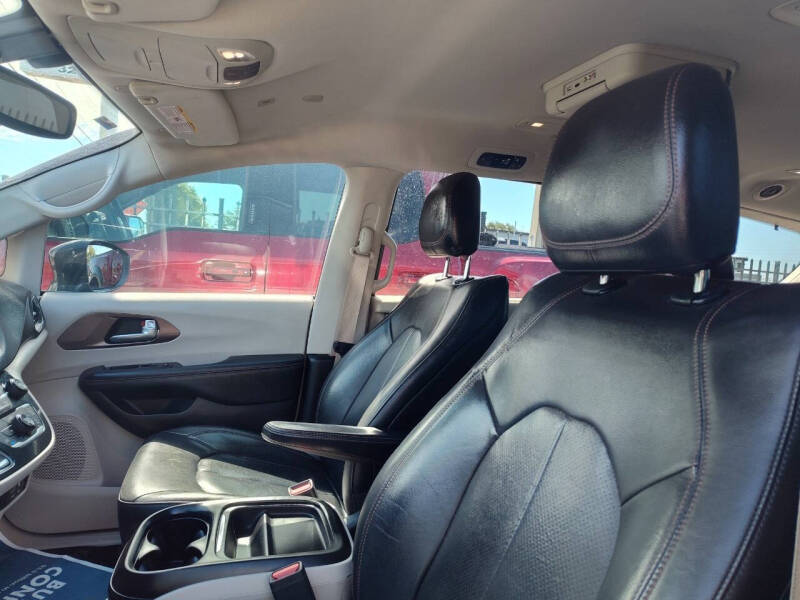 2018 Chrysler Pacifica Hybrid Touring L