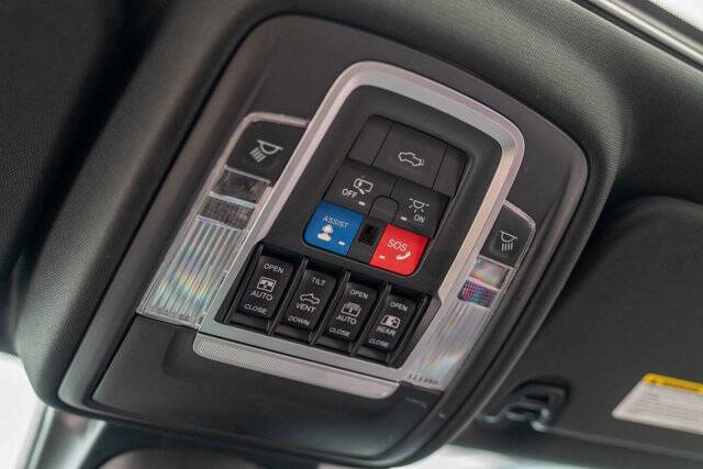 2021 RAM 1500 27