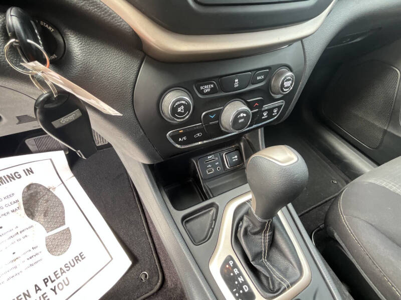 2017 Jeep Cherokee Latitude