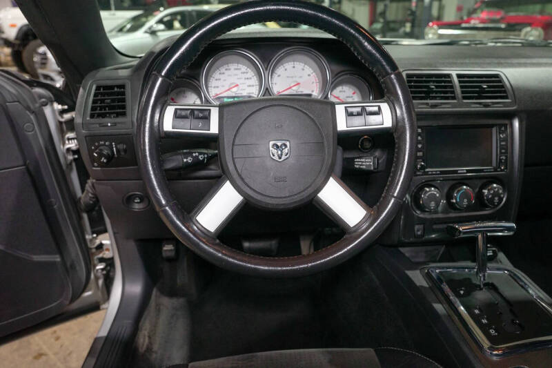 2009 Dodge Challenger SRT8