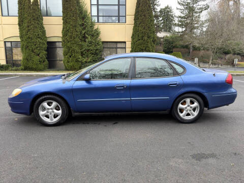 2003 Ford Taurus SE