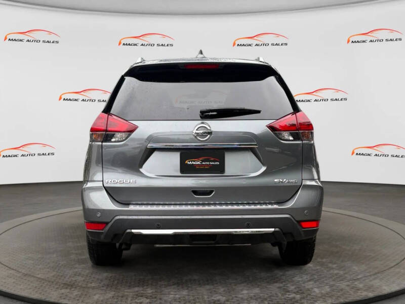 2020 Nissan Rogue