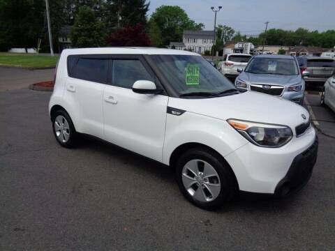2014 Kia Soul for sale at BETTER BUYS AUTO INC in East Windsor CT