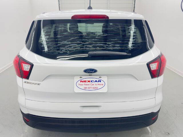 2019 Ford Escape S