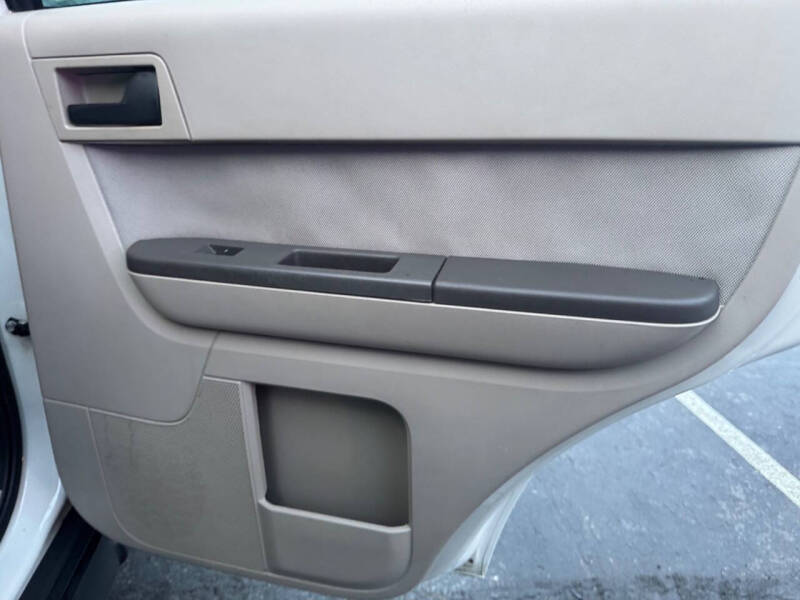 2011 Ford Escape XLT