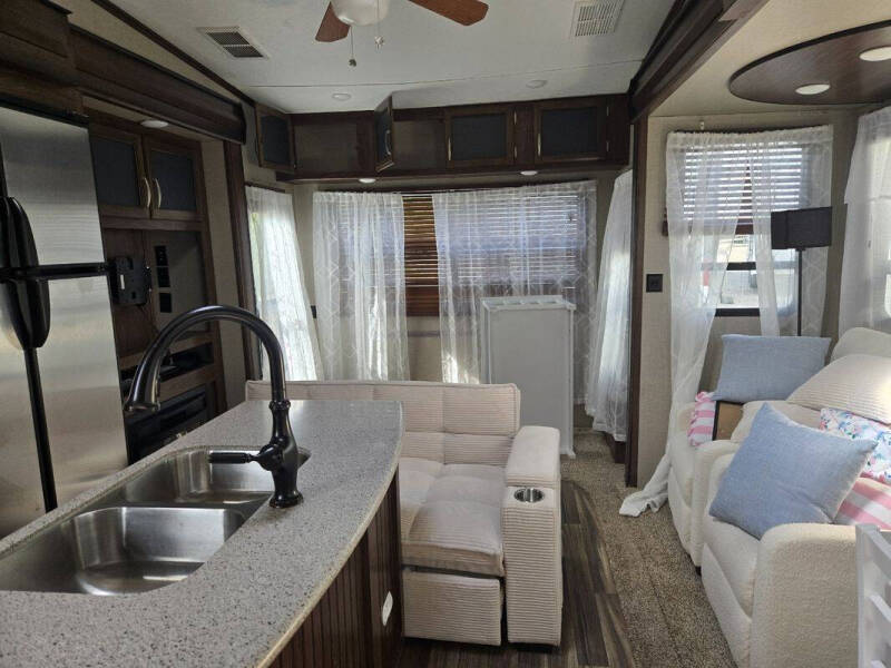 2016 Keystone RV Montana