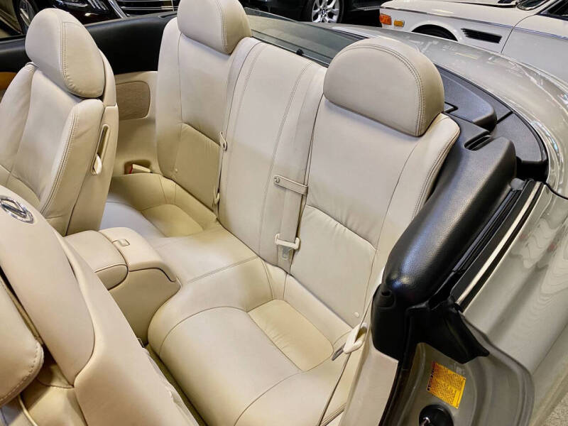 2005 Lexus SC 430