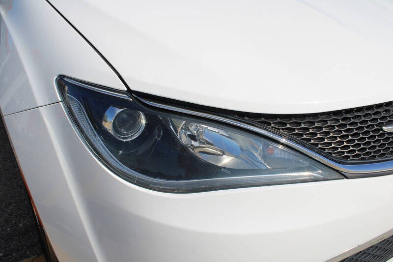 2018 Chrysler Pacifica Touring L Plus