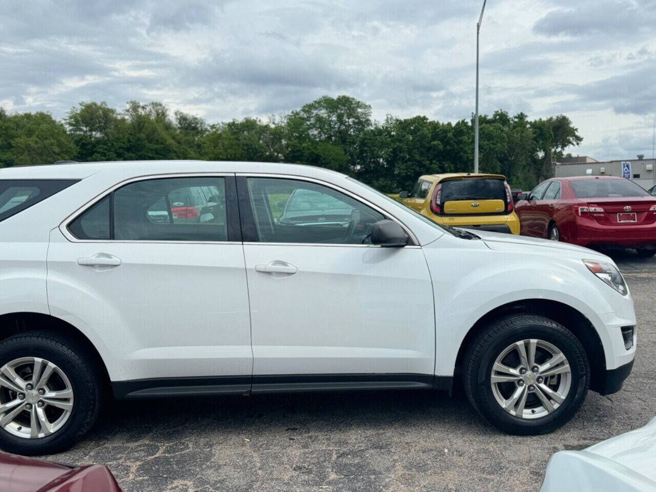 2017 Chevrolet Equinox for sale at EMPIRE AUTO SALES LLC in Lincoln, NE