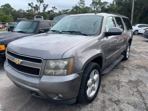 2007 Chevrolet Suburban for sale at EXECUTIVE CAR SALES LLC in North Fort Myers FL