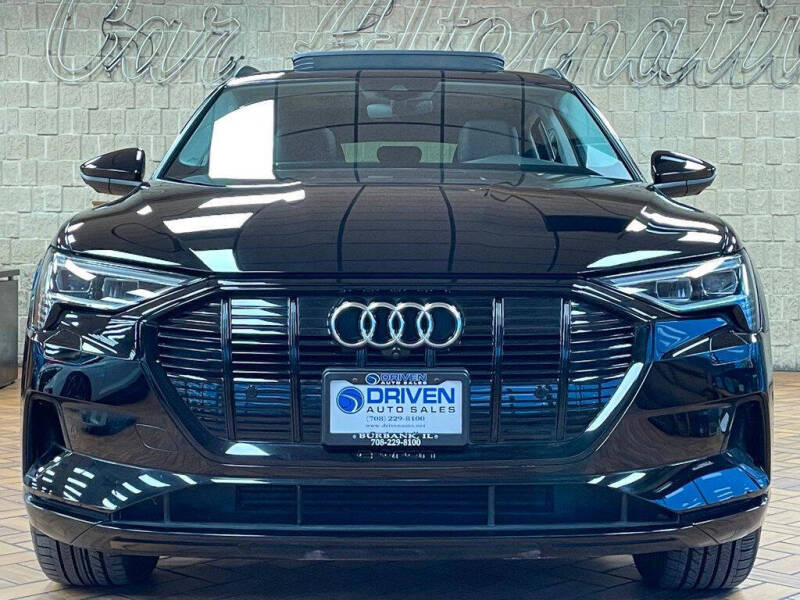 2021 Audi e-tron quattro Premium