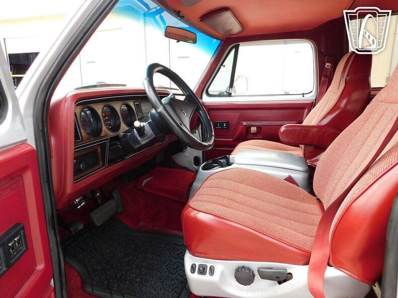 1988 Dodge Ramcharger 100