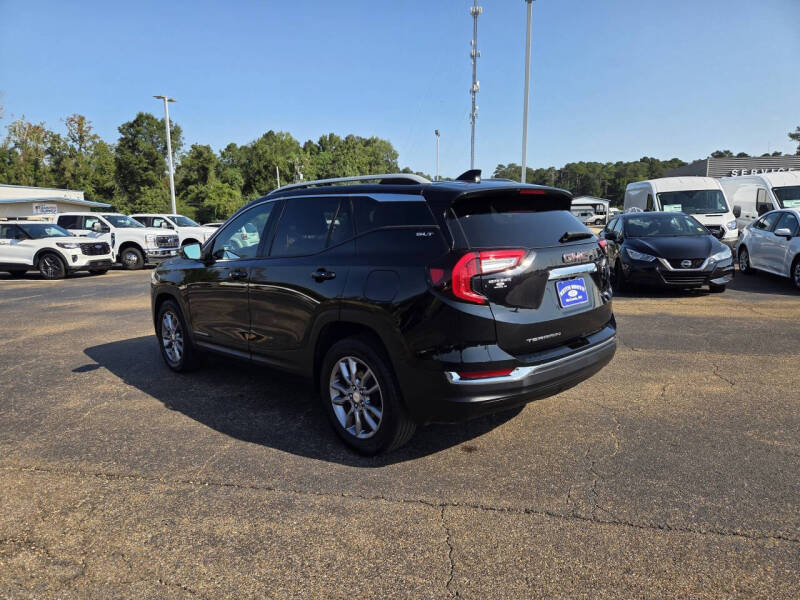 2024 GMC Terrain SLT