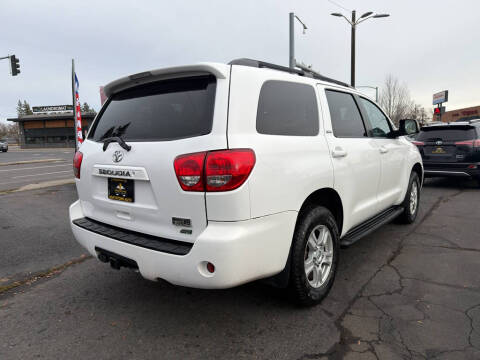 2016 Toyota Sequoia SR5