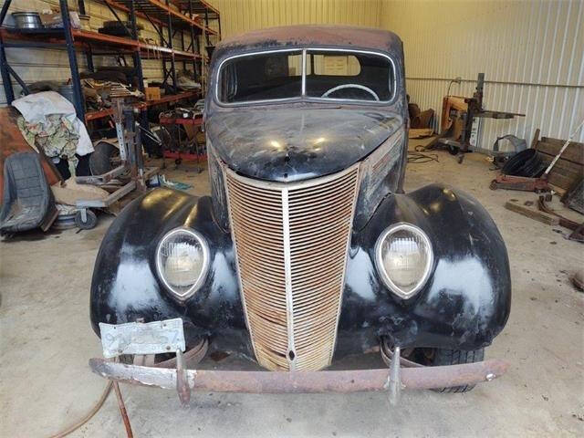 1937 Ford coupe