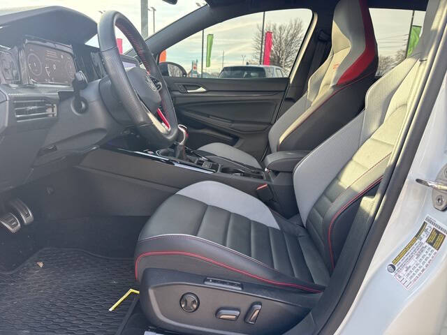 2024 Volkswagen Golf GTI 380 SE