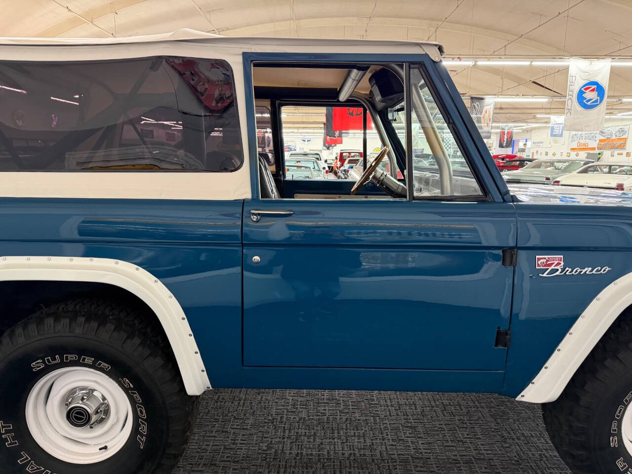 1971 Ford Bronco 42