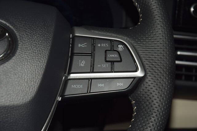 2025 Toyota Sienna Limited 7-Passenger