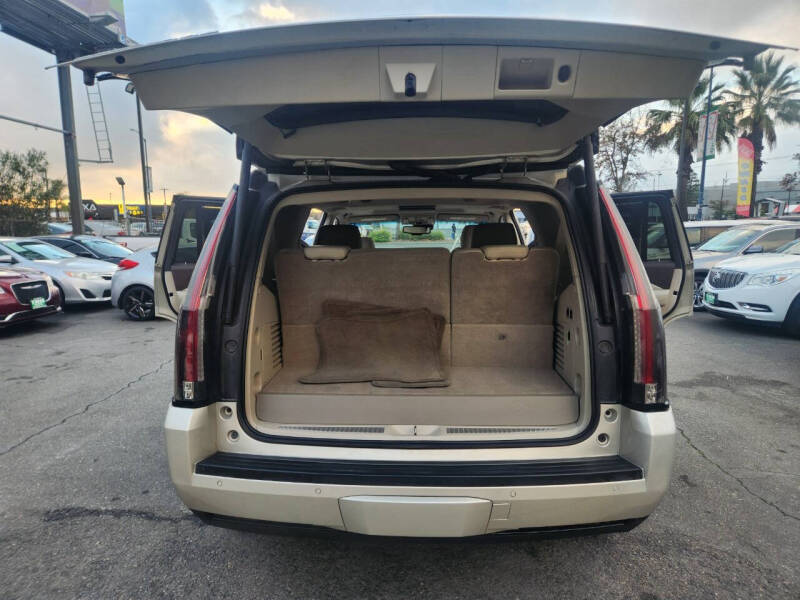 2015 Cadillac Escalade Luxury