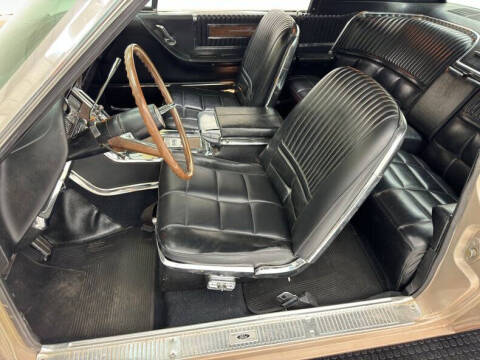 1966 Ford Thunderbird