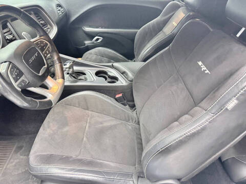 2016 Dodge Challenger SRT 392