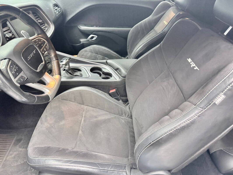 2016 Dodge Challenger SRT 392