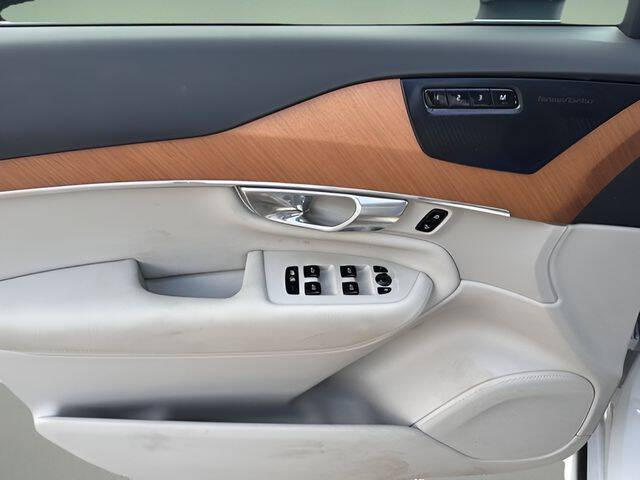 2022 Volvo XC90 Recharge T8 Inscription Expression 7P