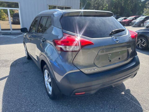 2019 Nissan Kicks S