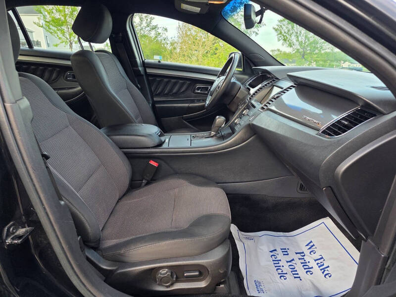 2015 Ford Taurus SEL