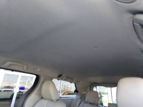 2011 Toyota Sienna XLE 7-Passenger Auto Access Seat