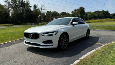 2018 Volvo S90 T5 Momentum