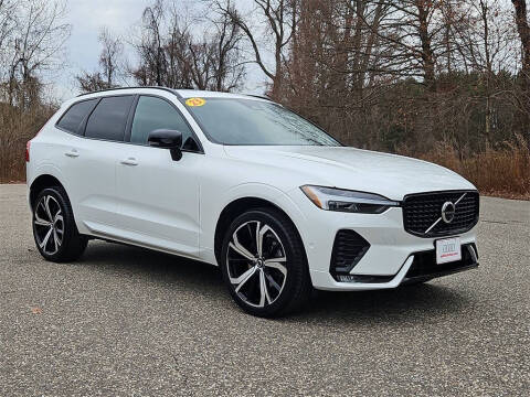 2023 Volvo XC60 B6 Ultimate Dark Theme