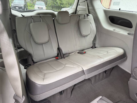 2019 Chrysler Pacifica Touring L Plus