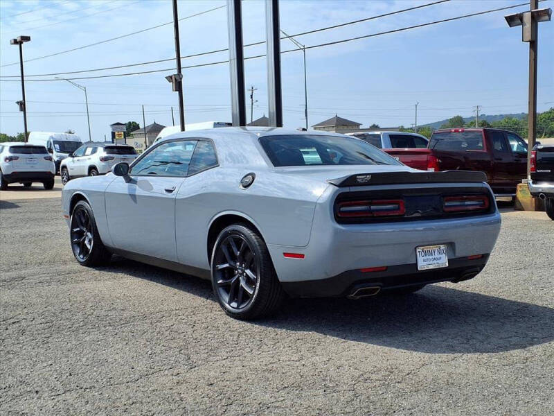 2022 Dodge Challenger SXT