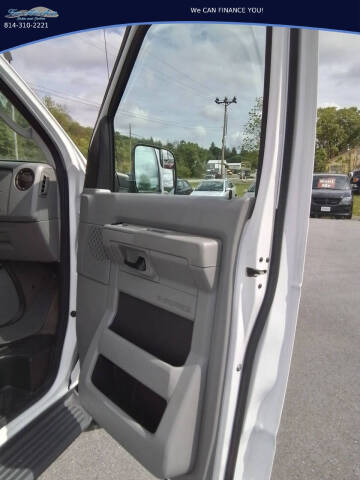 2011 Ford E-Series E-150