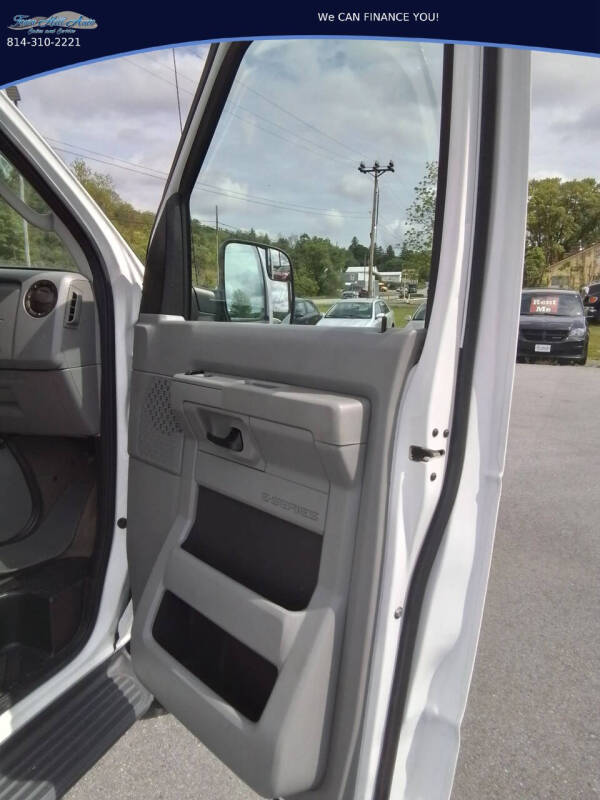 2011 Ford E-Series E-150