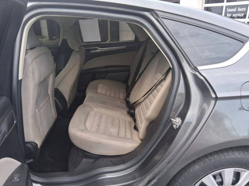 2019 Ford Fusion S