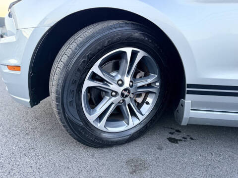 2014 Ford Mustang V6 Premium