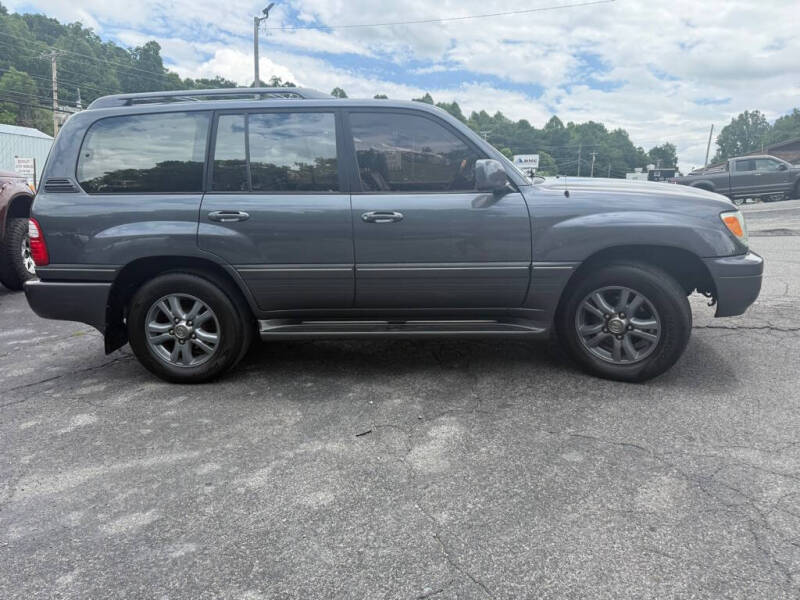 2003 Lexus LX 470
