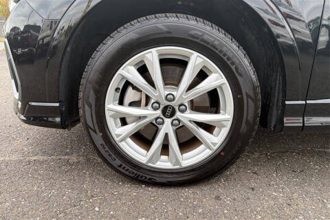 2024 Audi Q3 quattro S line Premium 45 TFSI