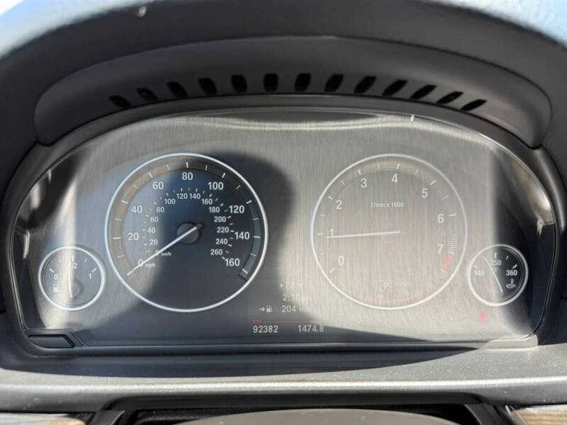 2012 BMW 5 Series 528i