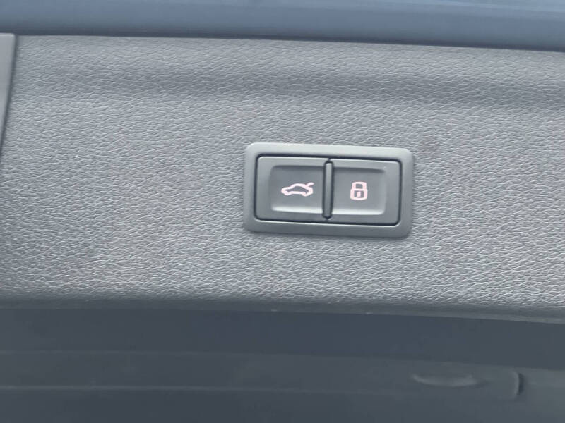 2016 Audi Q3 2.0T Premium Plus